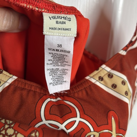 EUC HERMES women’s one piece swimsuit in red and rust print size 38/us 6 - Picture 4 of 7